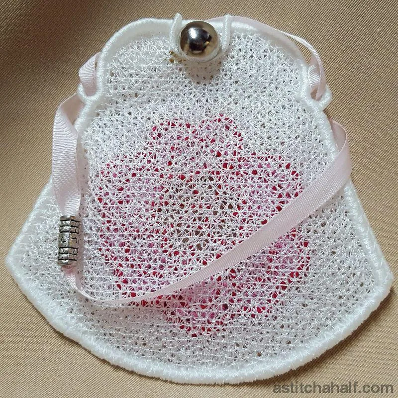 Freestanding Lace Pretty Petals Purse