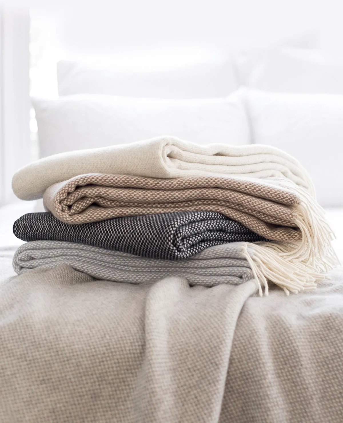 Juno Cashmere Throw Light Grey