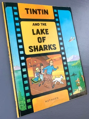 Lake of Sharks - Methuen 1975 1st UK Paperback Edition Rare Tintin Book Herge