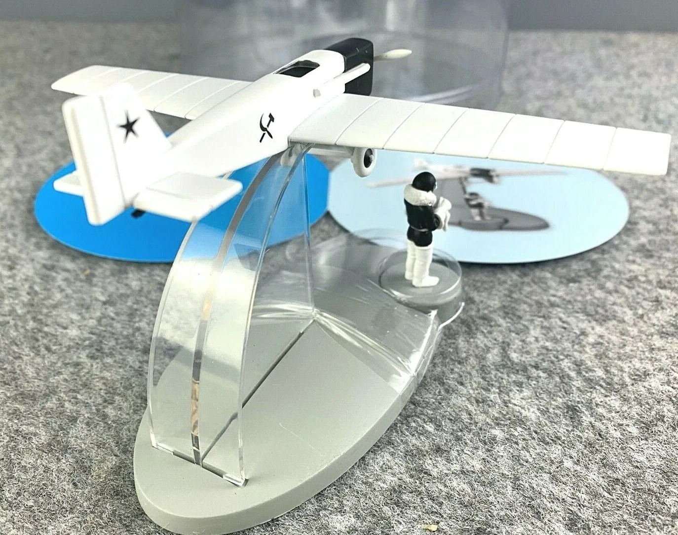 MOULINSART TINTIN PLANE 29529 Avion De Chasse: Land of Soviets Hachette Model #9