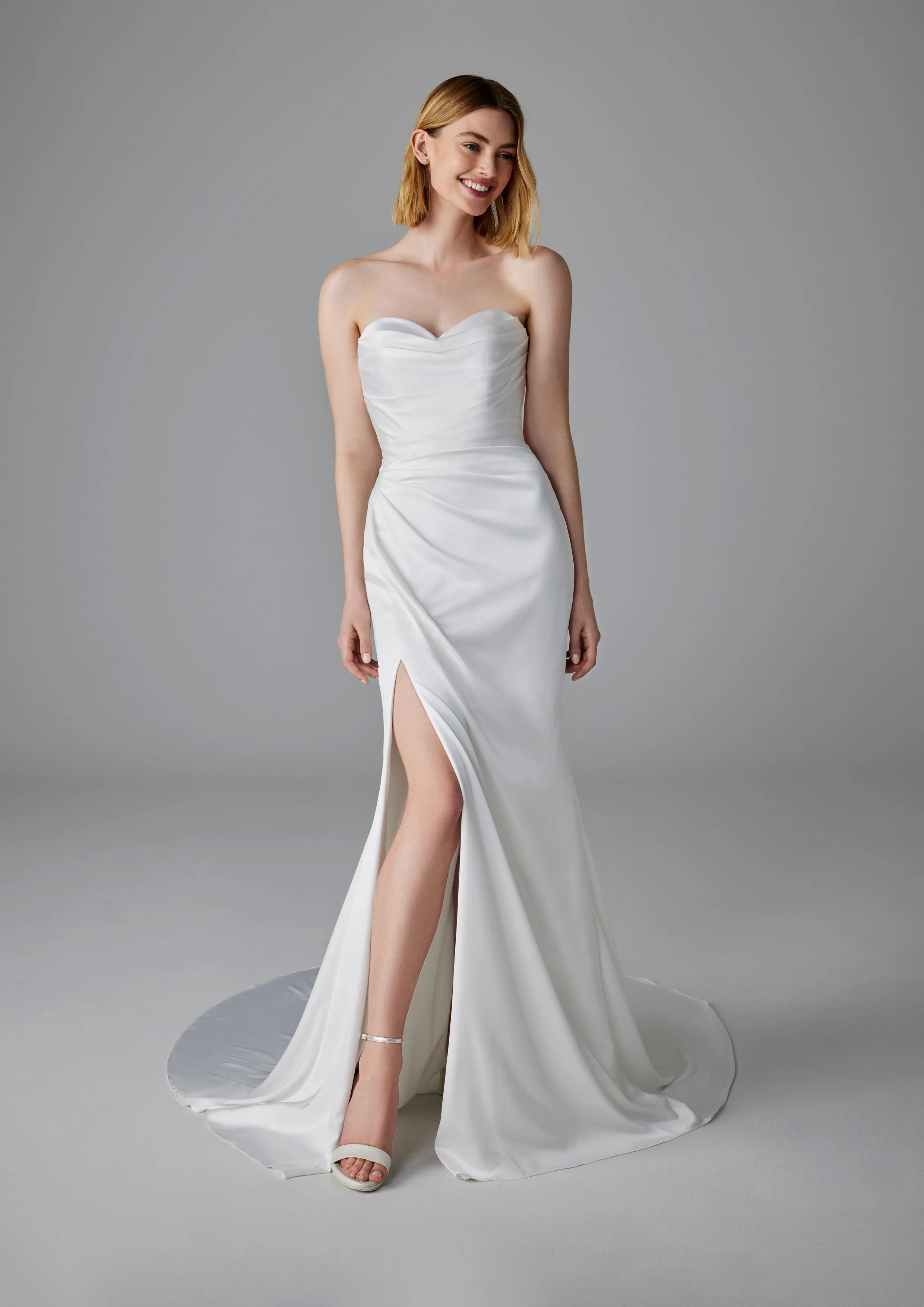 Pronovias: Romentina