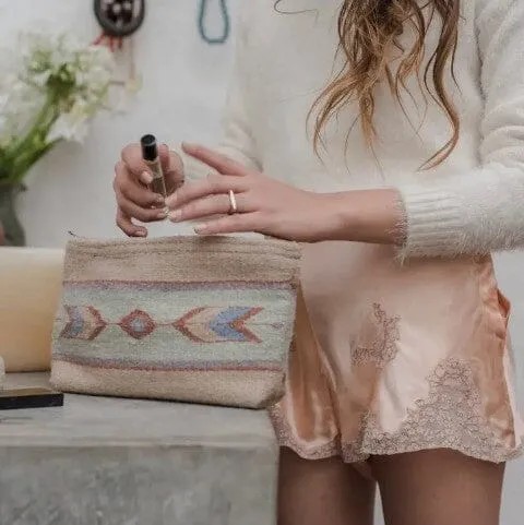 Sagebrush n Sand Wool Clutch Handbag | Manos Zapotecas | Yellowstone Spirit Southwestern Collection