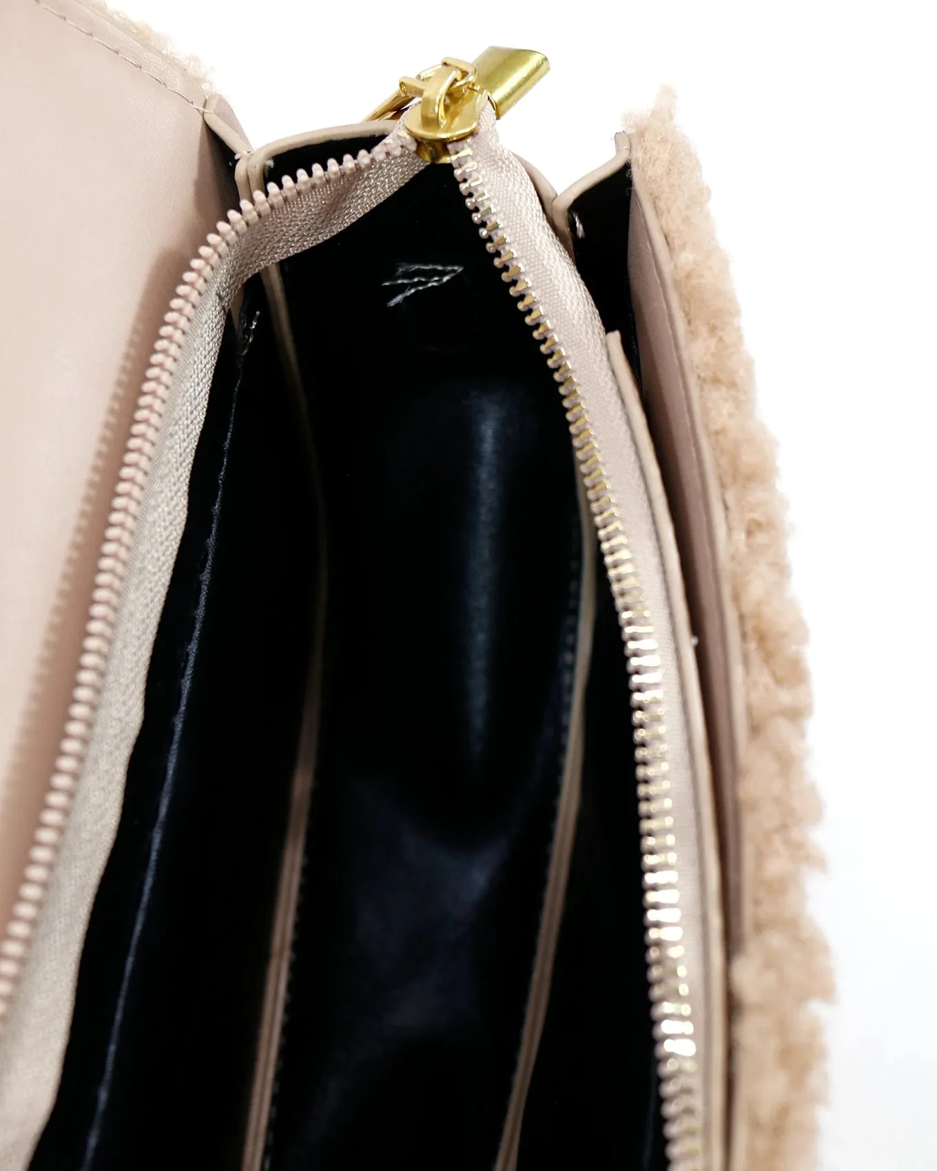 Sherpa Purse in Camel