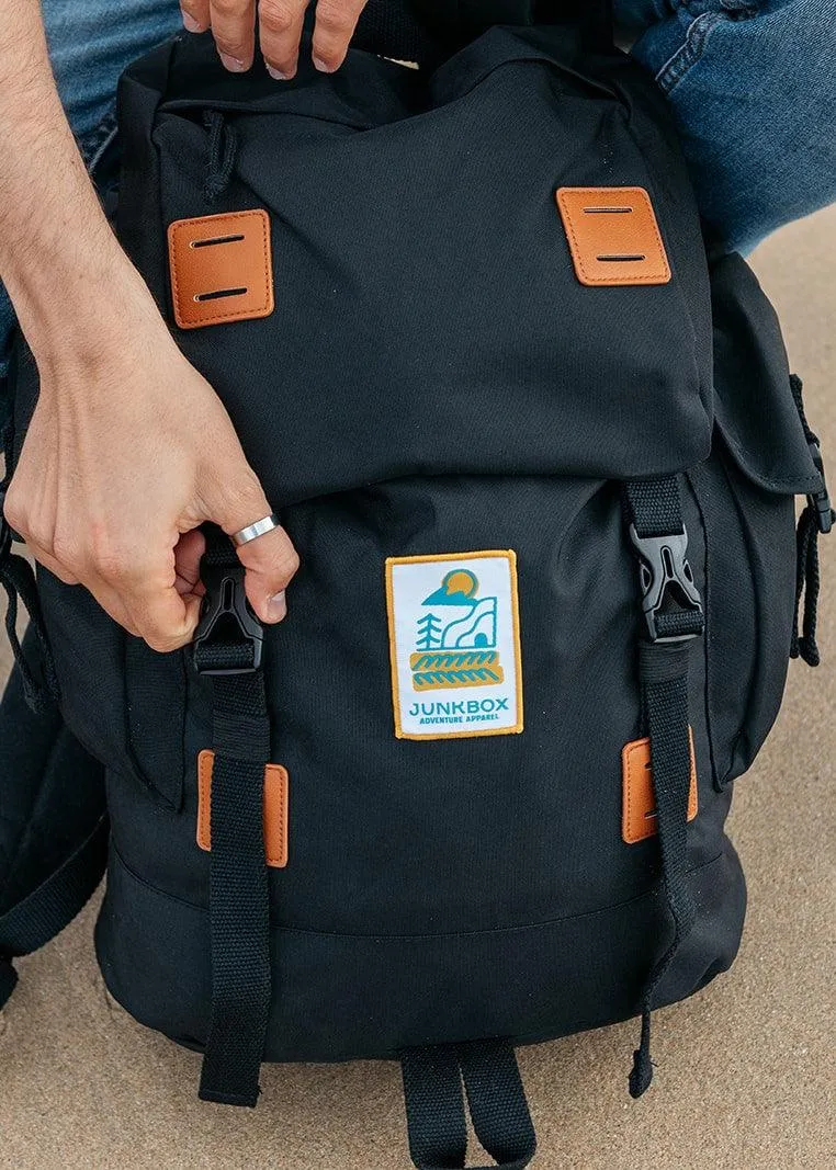 'The Explorer' Backpack in Black