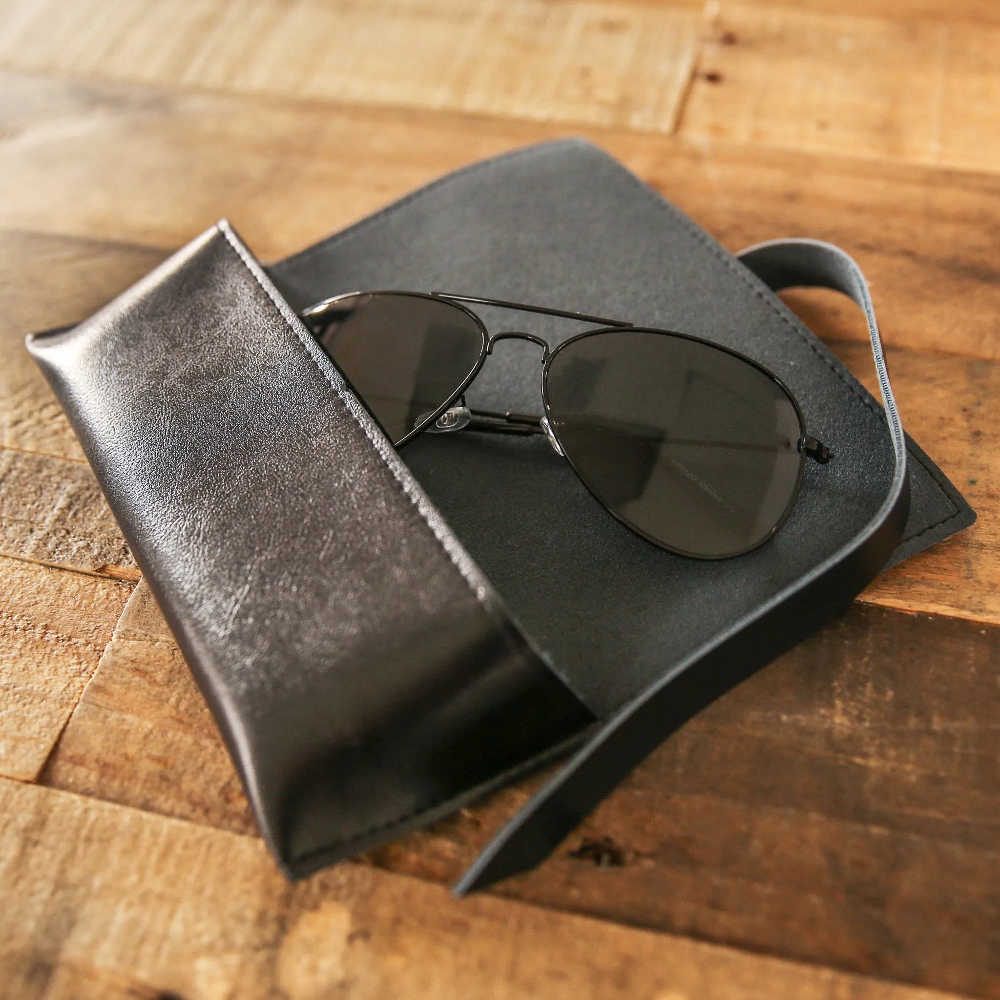Vintage Faux Leather Wrap Eyewear Glasses Pouch A551