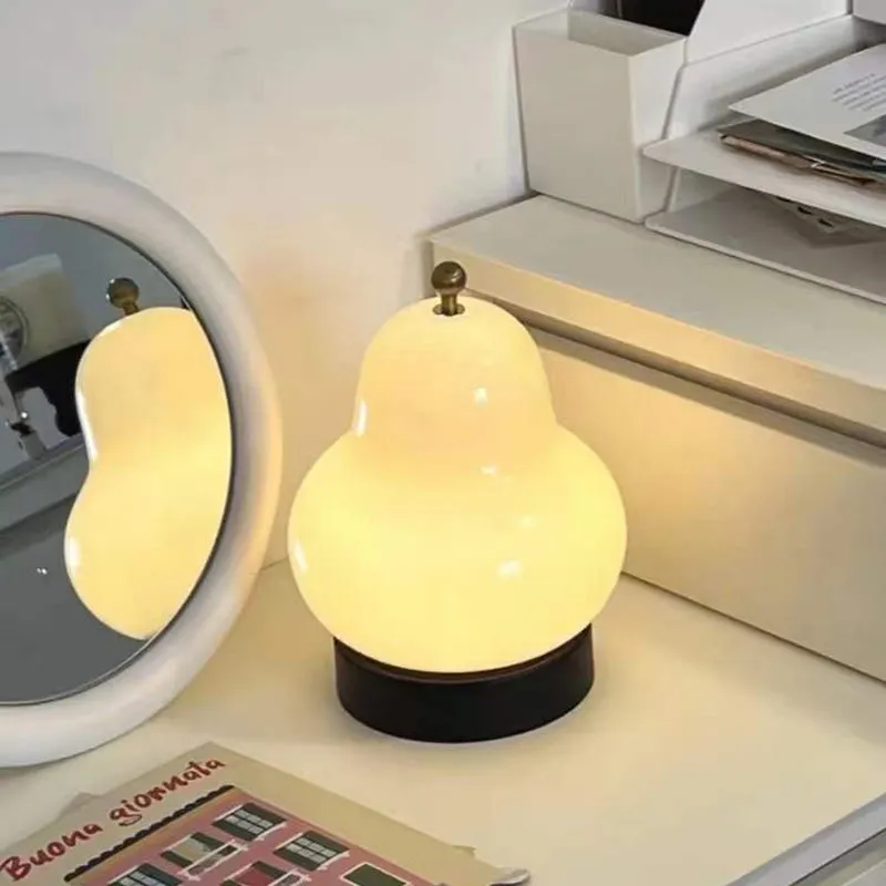 Yeolmae Portable Lamp